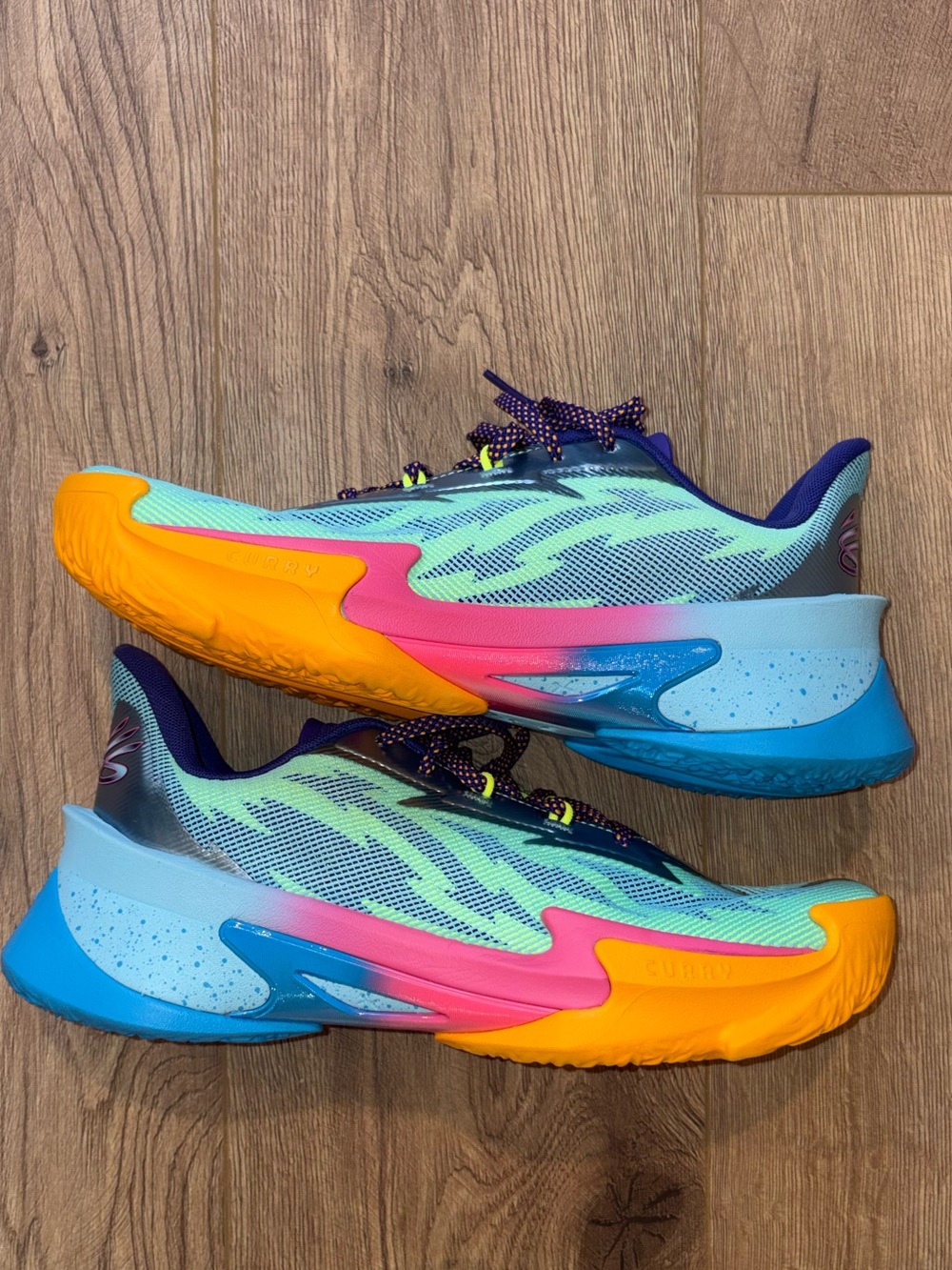 Under Armour curry series 7 “cotton candy” us men’s size 10.5